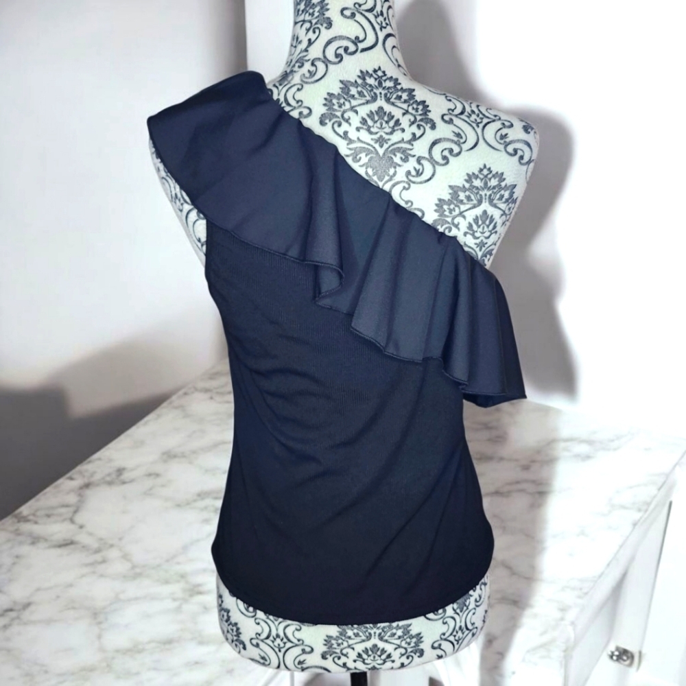 AMAZON Black One-Shoulder Ruffle Top - Large - Picture 4 of 6